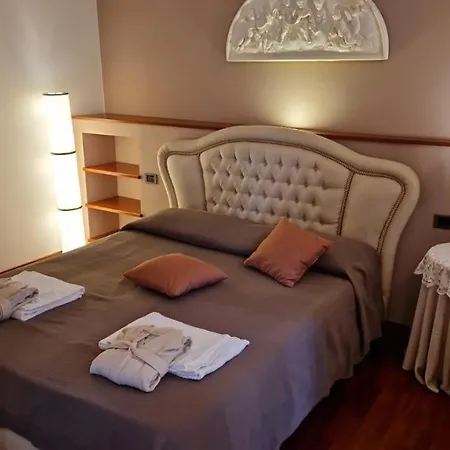 Ercole Luxury Flat 아파트 세사 아우룬카